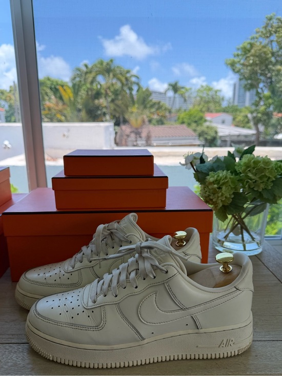 Nike Other - Nike Leather Air Force One’s S in Off-White/Eggshell